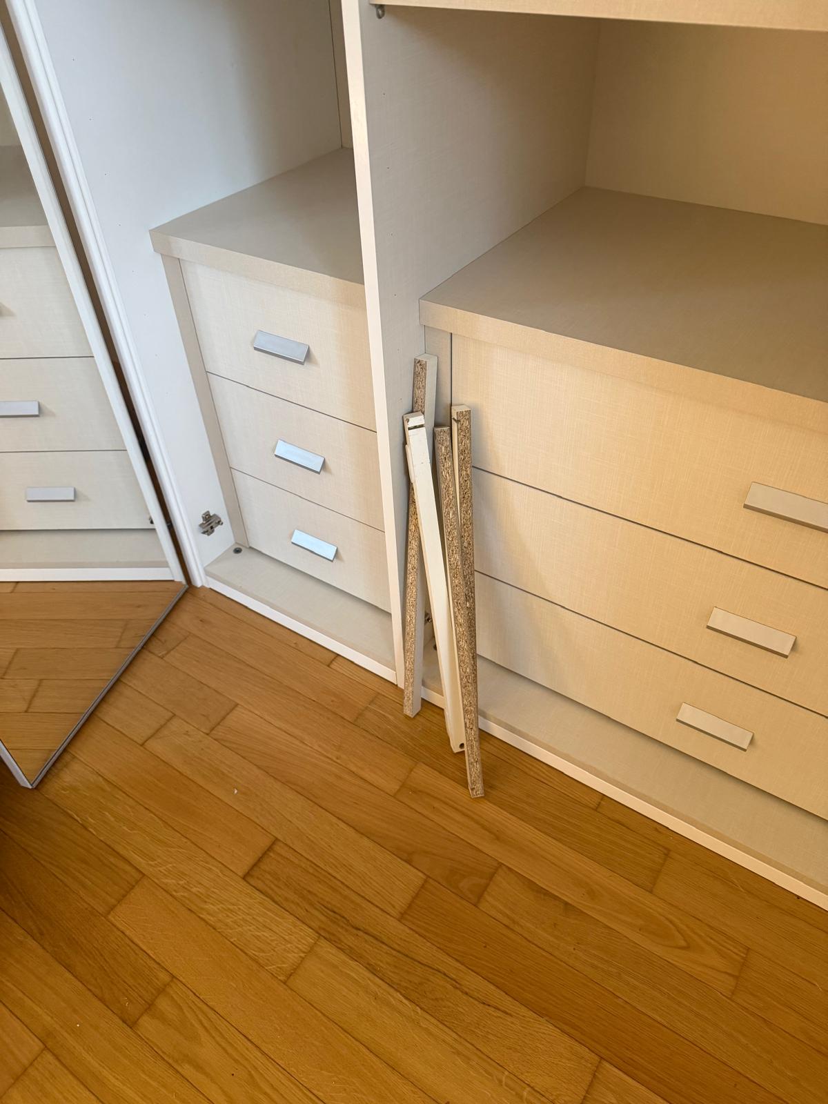 Trasporto armadio su scale